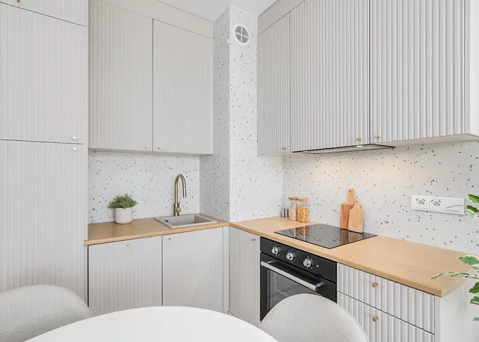 Lopuszanska 53 By Nyx 华沙