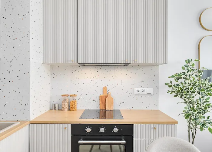 Lopuszanska 53 By Nyx * Varsóvia